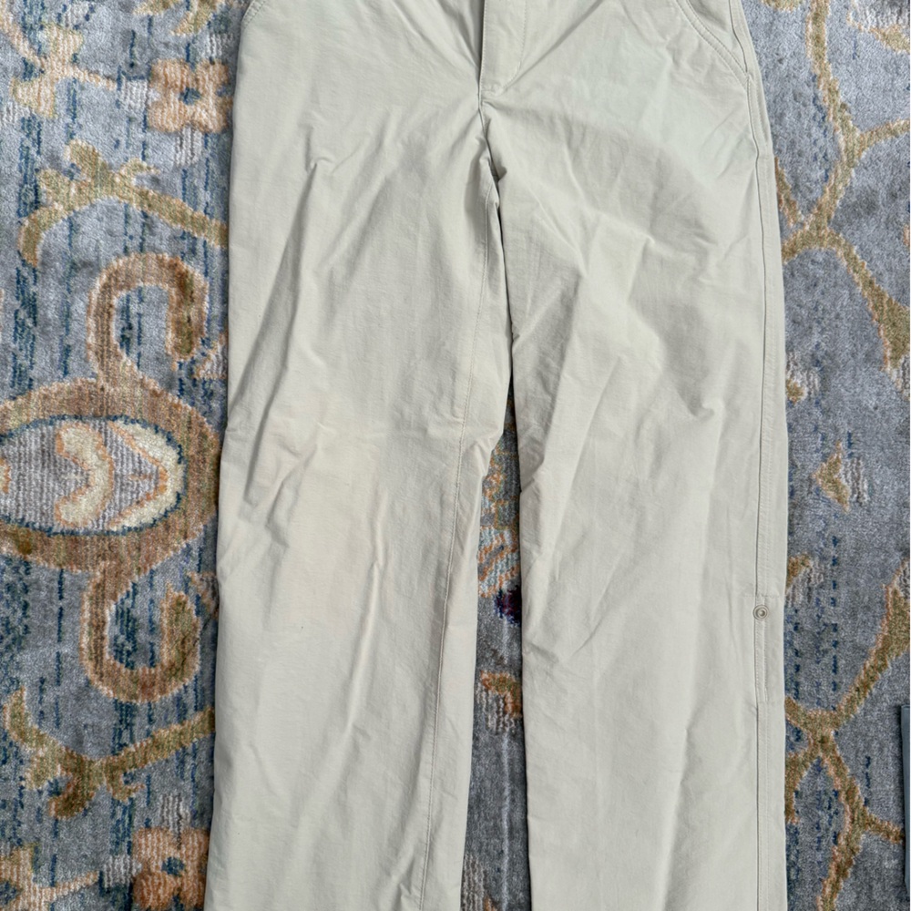 The North Face Girls khaki Chinos